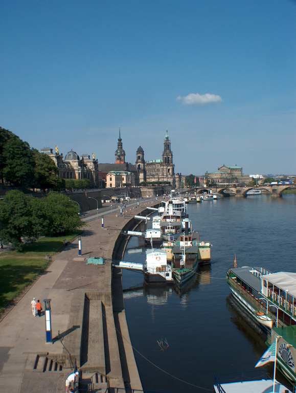 Dampferfahrten und Dampferrundfahrten Dresden