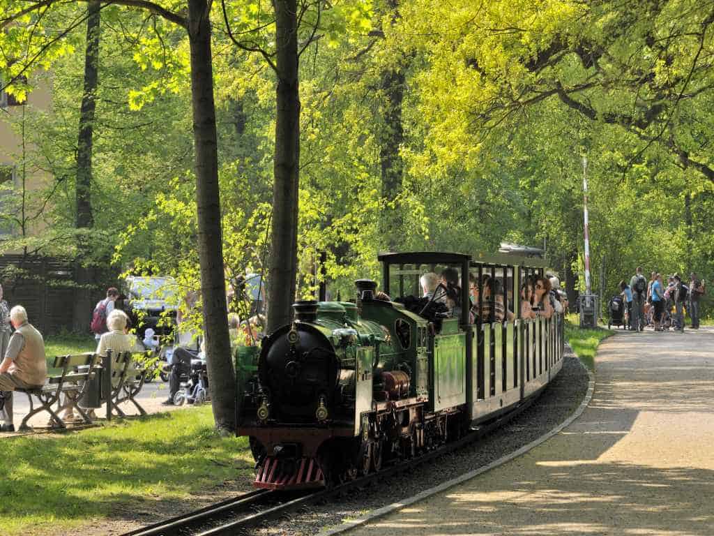 Dresdner Parkeisenbahn im großen Garten