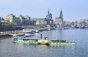 Flottenparade auf der Elbe in Dresden